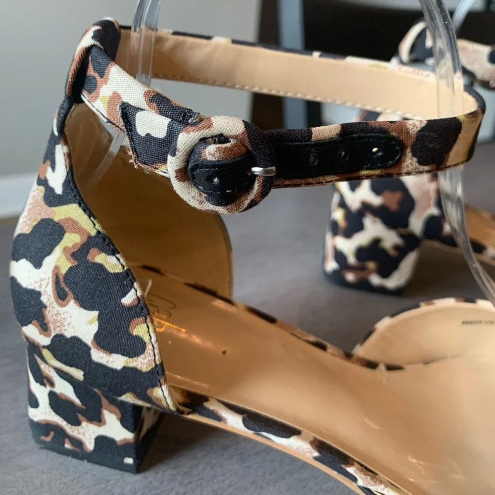 Cabi Kiki Ankle Strap low 2” chunky heel. Sz 8. - Picture 7 of 10